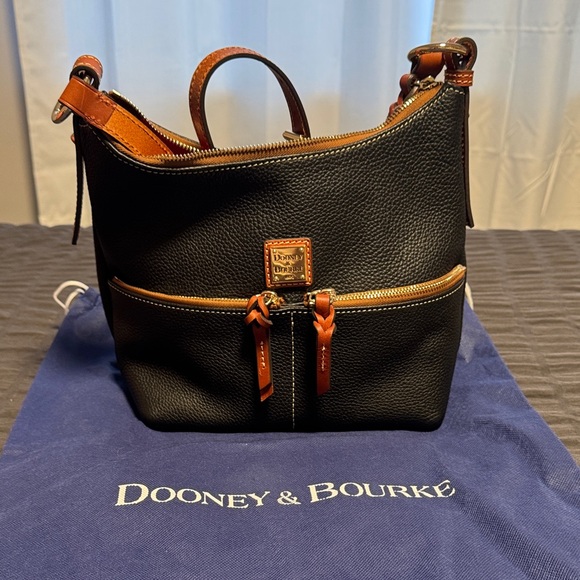 Dooney & Bourke Handbags - Dooney & Bourke pebble grain Alyssa Crossbody